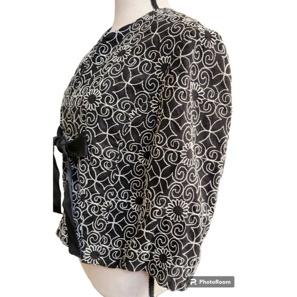 Bandolino Embroidered Jacket Top Linen Blend Size 8P Black/White - Picture 4 of 6